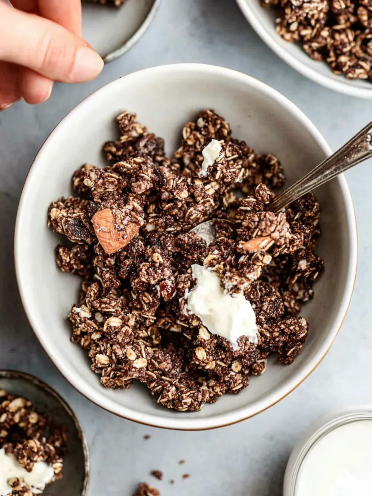 Irresistibly Crunchy Chocolate Granola for Guilt-Free Snacking 2 chocolate granola
