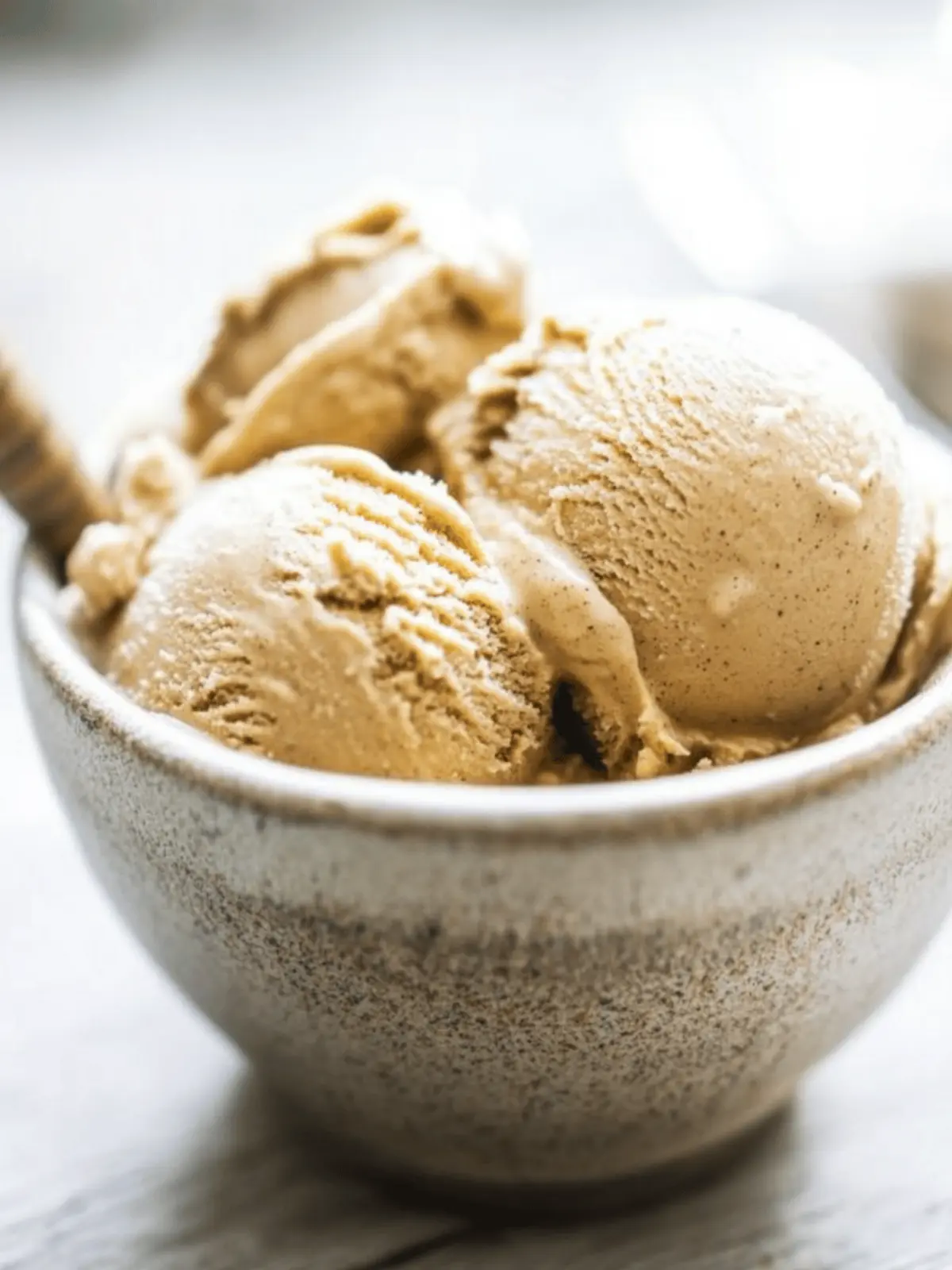 Gingerbread Ice Cream Recipe: Festive Flavor in Every Scoop 4 Homemade Gingerbread Ice Cream